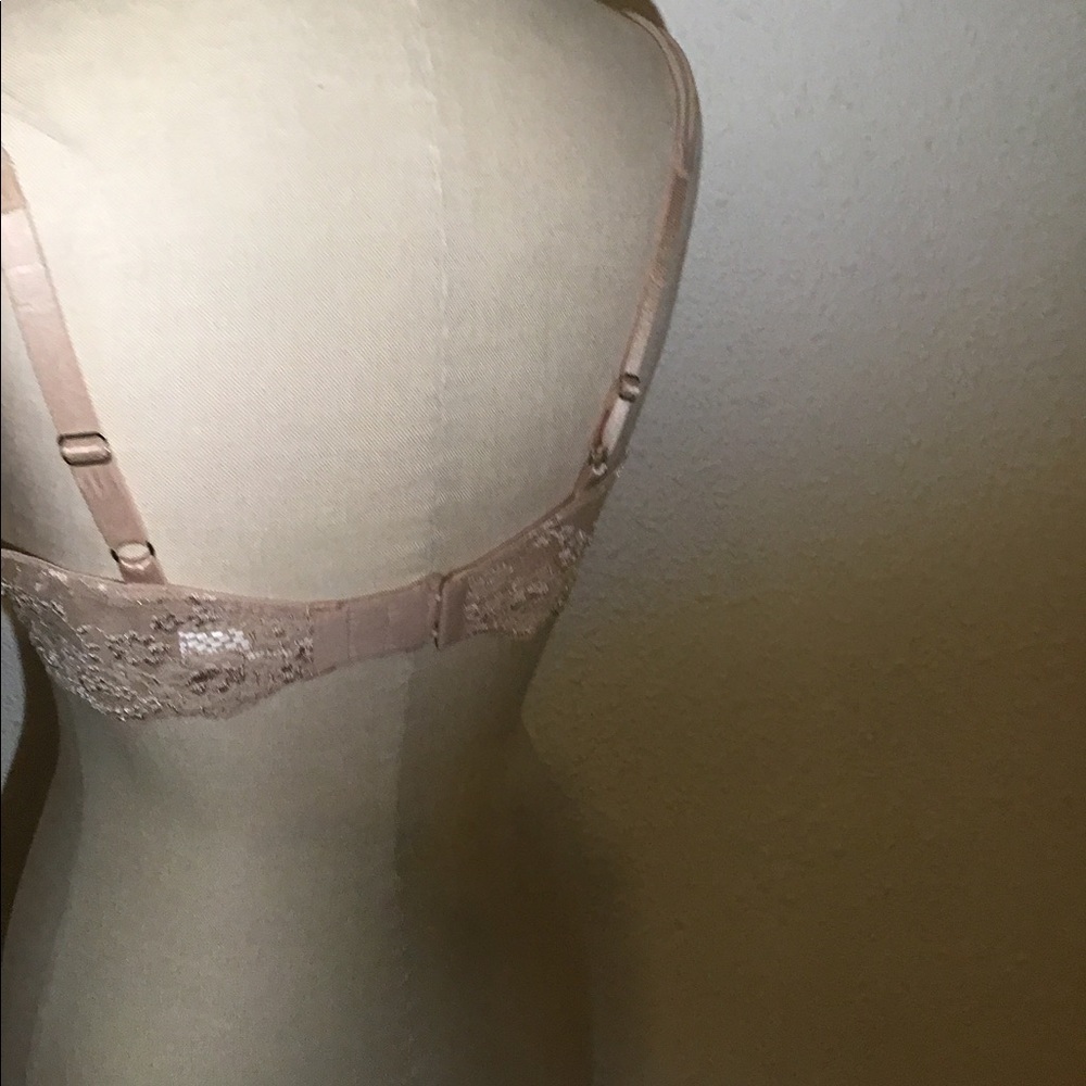 Wacoal nude wired bra size 36 DD - Picture 2 of 5